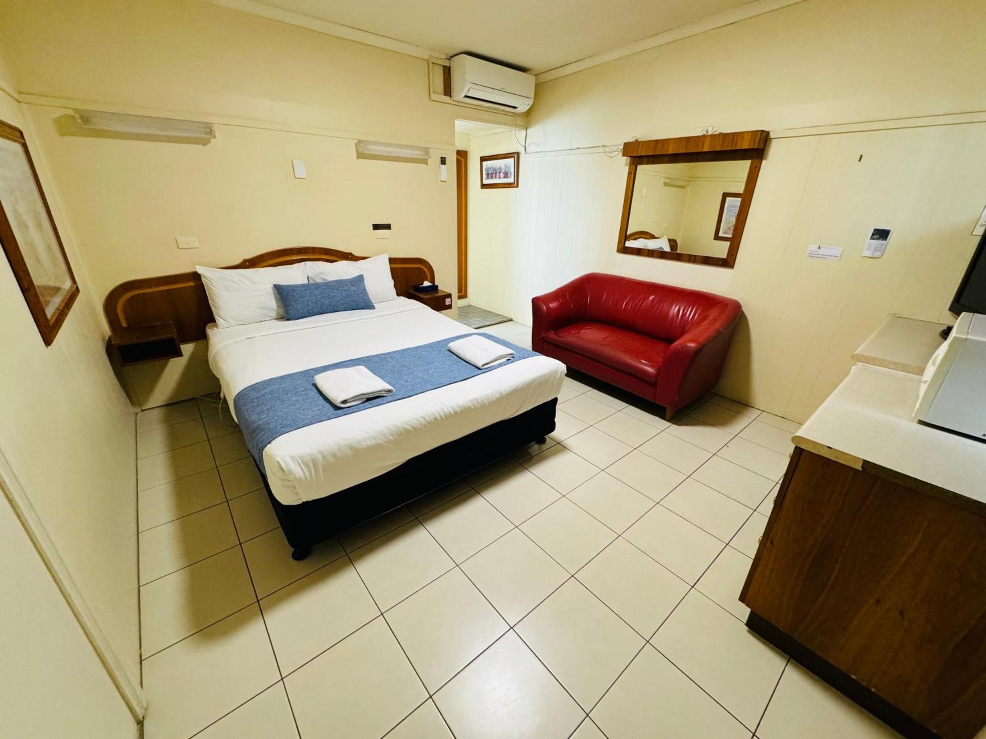 Ardeanal Motel West Wyalong Kültér fotó