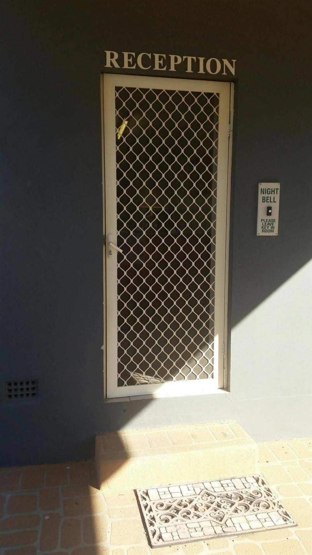 Ardeanal Motel West Wyalong Kültér fotó
